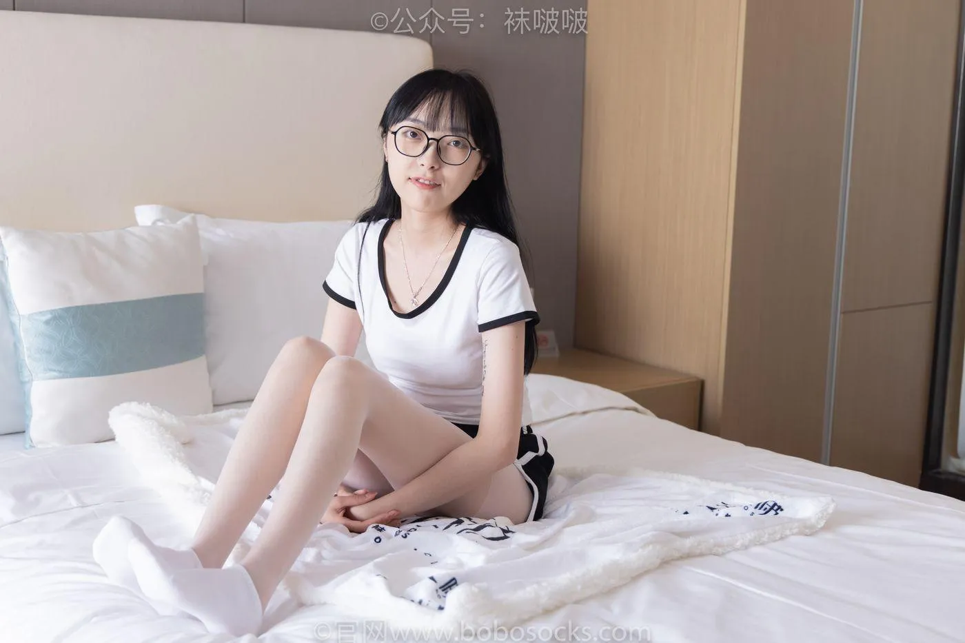 [BoBoSocks袜啵啵]NO.037 稚予-帆布鞋、短白棉袜、白丝 [136P]插图2